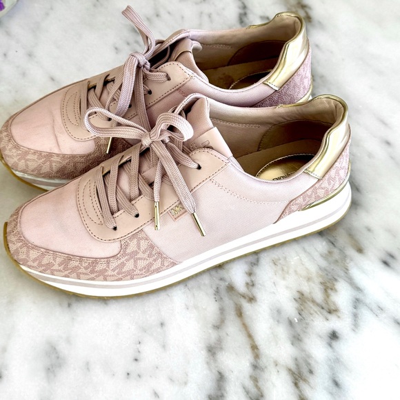 Michael Kors Platform Shoes - Picture 1 of 8